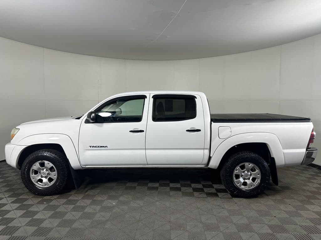 Photo 2 of 2011 Toyota Tacoma Base