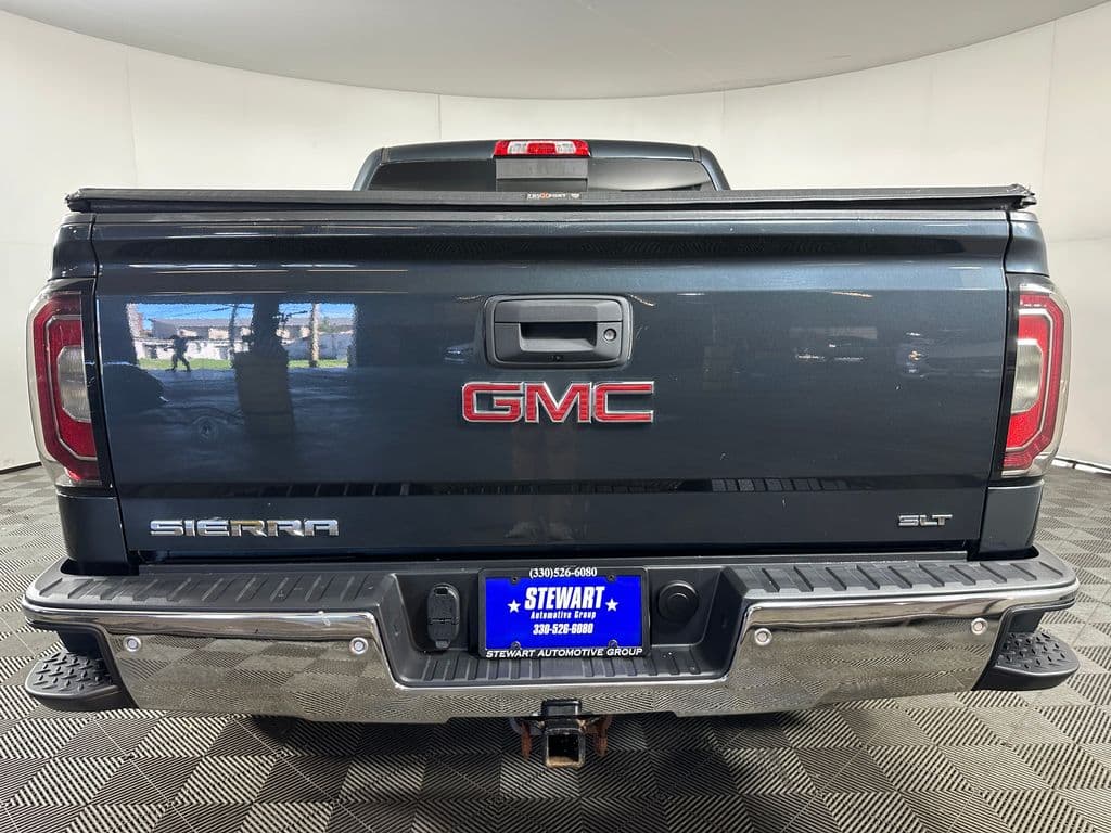 2017 GMC Sierra 1500 SLT - Image 4