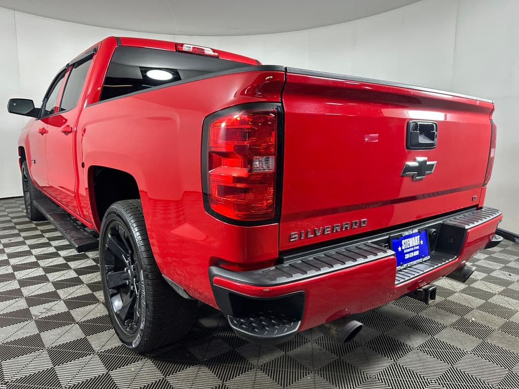 2017 Chevrolet Silverado 1500 LT - Image 3