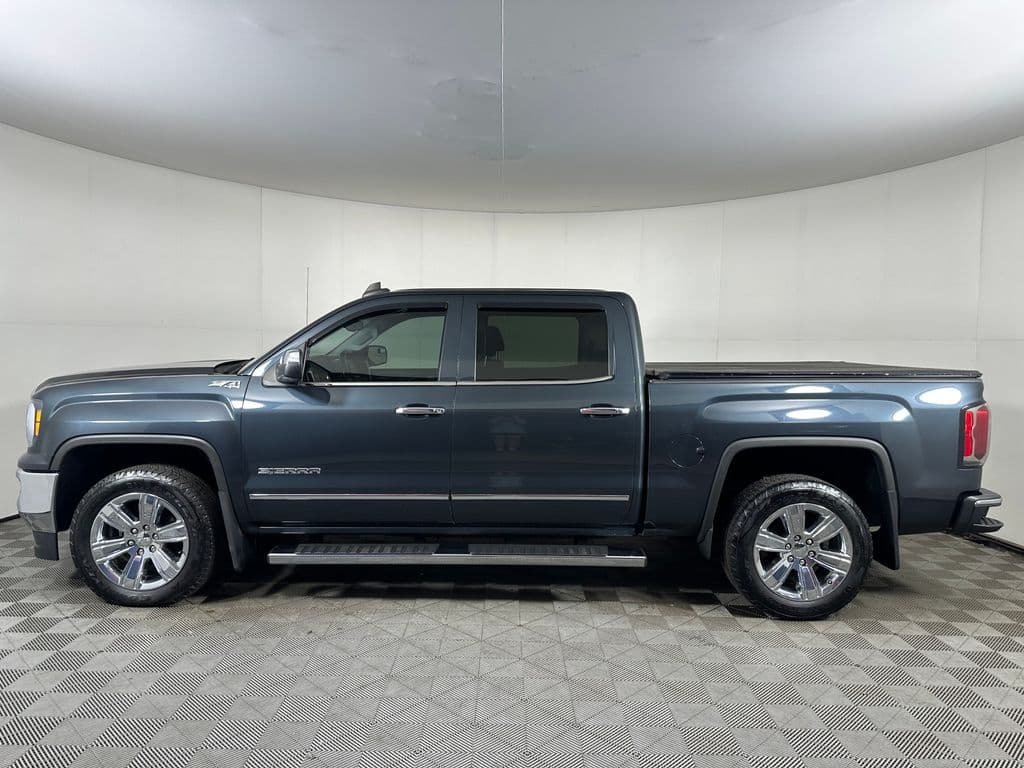 2017 GMC Sierra 1500 SLT - Image 2