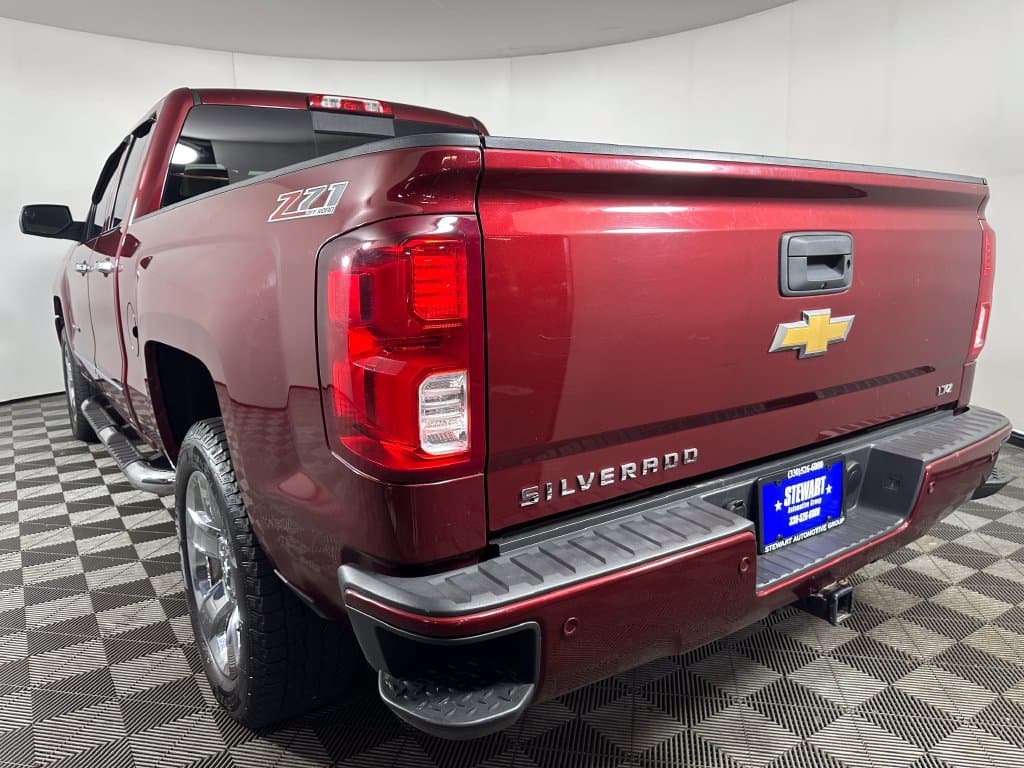 Photo 3 of 2016 Chevrolet Silverado 1500 LTZ