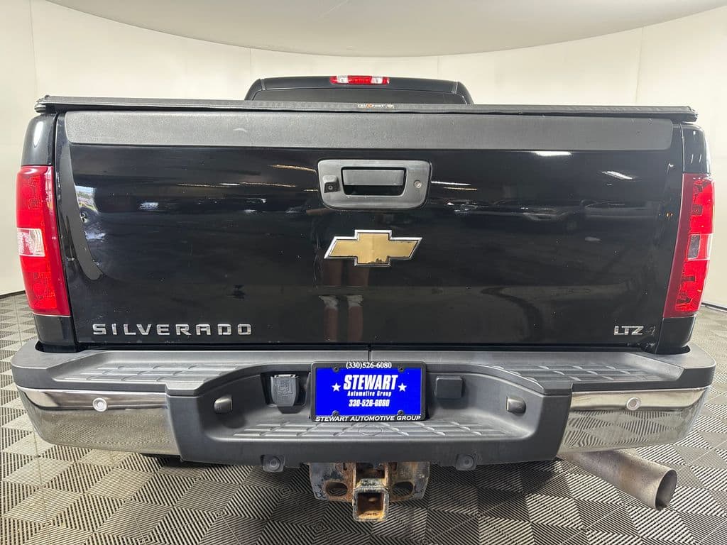 Photo 4 of 2011 Chevrolet Silverado 2500HD LTZ