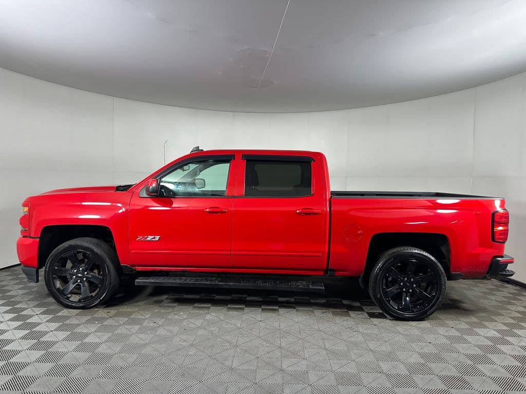 2017 Chevrolet Silverado 1500 LT - Image 2